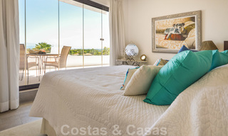 Moderne luxe villa met panoramisch zeezicht te koop in het prestigieuze Golden Mile district van Marbella 20974 