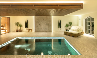 Statige, volledig gerenoveerde klassieke villa met zeezicht te koop, Sierra Blanca, Marbella 21048 