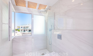 Te koop: lichtrijke, ruime schakelvilla in een populaire strandurbanisatie op de New Golden Mile, tussen Marbella en Estepona 21199 