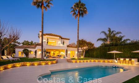 Majestueuze, volledig gerenoveerde Spaanse trendy villa te koop, direct aan de golfbaan in Nueva Andalucia, Marbella 21364