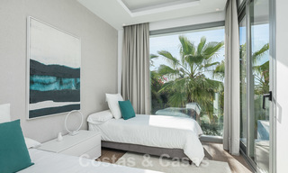 Eigentijdse luxe villa met veel privacy te koop, in de Golf Vallei van Nueva Andalucia, Marbella 21380 