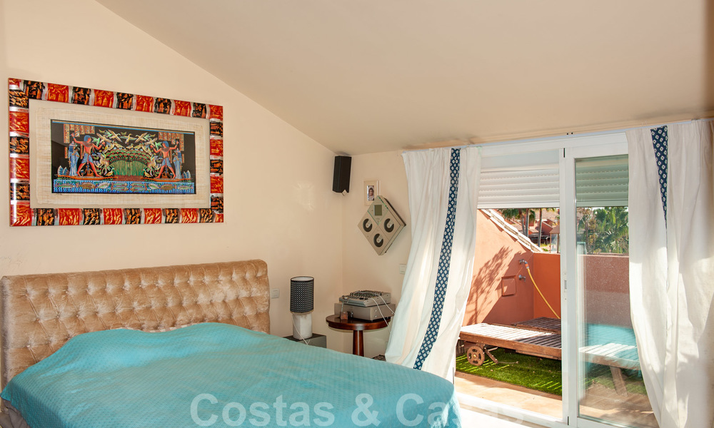Penthouse appartement te koop in exclusieve urbanisatie aan het strand tussen Puerto Banus en San Pedro, Marbella 21752