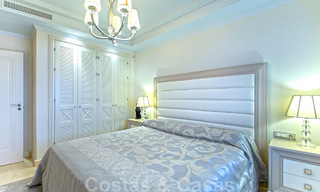 Luxe appartement te koop in een exclusief complex direct aan het strand op de New Golden Mile, Estepona 21808 