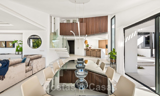 Zeer stijlvolle eigentijdse luxe villa te koop in het hart van de Golf Vallei, instapklaar - Nueva Andalucia, Marbella 21843 