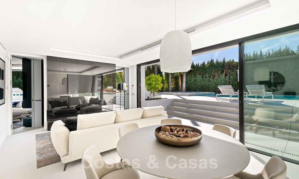 Zeer stijlvolle eigentijdse luxe villa te koop in het hart van de Golf Vallei, instapklaar - Nueva Andalucia, Marbella 21845