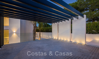Zeer stijlvolle eigentijdse luxe villa te koop in het hart van de Golf Vallei, instapklaar - Nueva Andalucia, Marbella 21848 