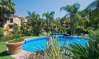 Aantrekkelijk luxe penthouse te koop, geprijsd om te verkopen aan de New Golden Mile, Marbella - Estepona 21903 