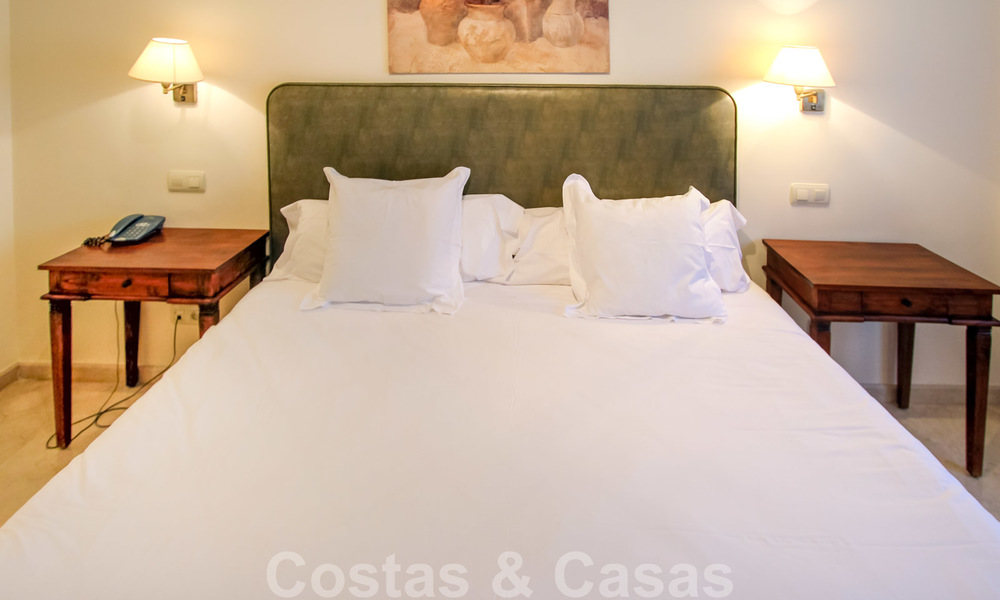 Aantrekkelijk investerings- of vakantieappartement te koop in een populair resort, op loopafstand van het strand en Puerto Banus, Marbella 21921