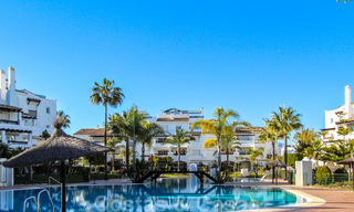 Recentelijk gerenoveerd helder appartement te koop in een prachtig strandcomplex op loopafstand van voorzieningen en San Pedro, Marbella 21973 
