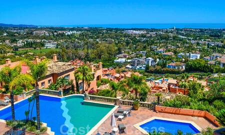 Indrukwekkend penthouse appartement te met panoramisch zeezicht te koop in de Golf Vallei van Nueva Andalucia, Marbella 37549