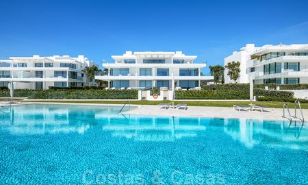 Privé herverkoop. Ultra deluxe avant garde strand appartement te koop in een exclusief complex aan de New Golden Mile, Marbella - Estepona 21999