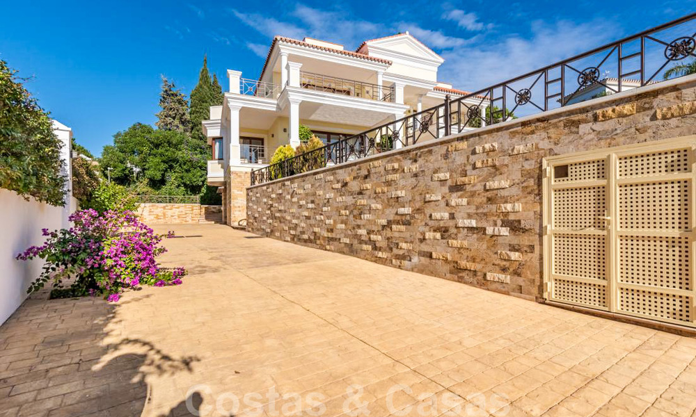 Prachtige modem-mediterrane luxe villa te koop, dicht bij het strand en voorzieningen, Oost Marbella 22311