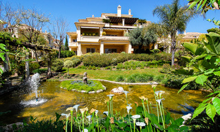 Las Alamandas: Luxe appartementen en penthouses te koop in exclusief eerstelijngolf complex in Nueva-Andalucia, Marbella 22811 