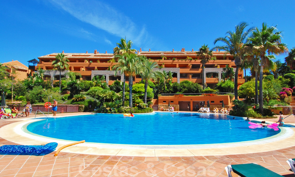 Gran Bahia: Luxe appartementen te koop in een prestigieuze strandwijk en exclusief complex, net ten oosten van de stad Marbella 23030
