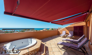 Gran Bahia: Luxe appartementen te koop in een prestigieuze strandwijk en exclusief complex, net ten oosten van de stad Marbella 23032 