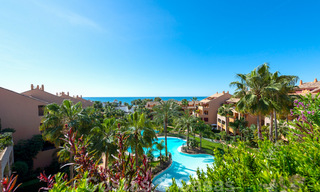 Gran Bahia: Luxe appartementen te koop in een prestigieuze strandwijk en exclusief complex, net ten oosten van de stad Marbella 23034 