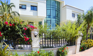 Oasis de Banus: Beachfront luxe appartementen te koop op de Golden Mile, Marbella, op loopafstand van Puerto Banus 23067 
