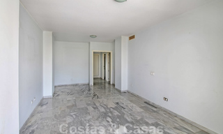 Ruim 3-slaapkamer appartement te koop in Nueva Andalucia - Marbella, op loopafstand van het strand en Puerto Banus 23122 