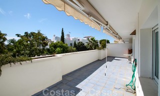 Ruim 3-slaapkamer appartement te koop in Nueva Andalucia - Marbella, op loopafstand van het strand en Puerto Banus 23131 