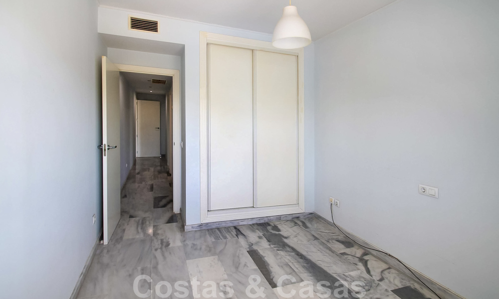 Ruim 3-slaapkamer appartement te koop in Nueva Andalucia - Marbella, op loopafstand van het strand en Puerto Banus 23133