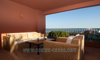 Luxe Appartementen te koop in Royal Flamingos met schitterend uitzicht over de golf en de zee in Marbella - Benahavis 23588 