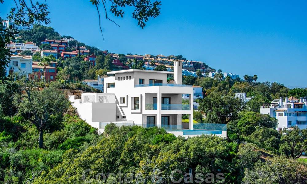 Moderne villa met prachtig berg- en zeezicht te koop in de heuvels van Oost-Marbella 23640