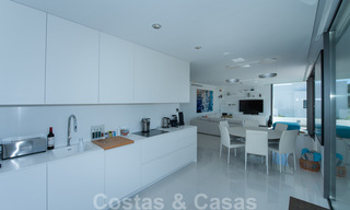 Cataleya in Estepona: Instapklare moderne design appartementen te koop, aan de golfbaan van Atalaya tussen Marbella en Estepona 36842 