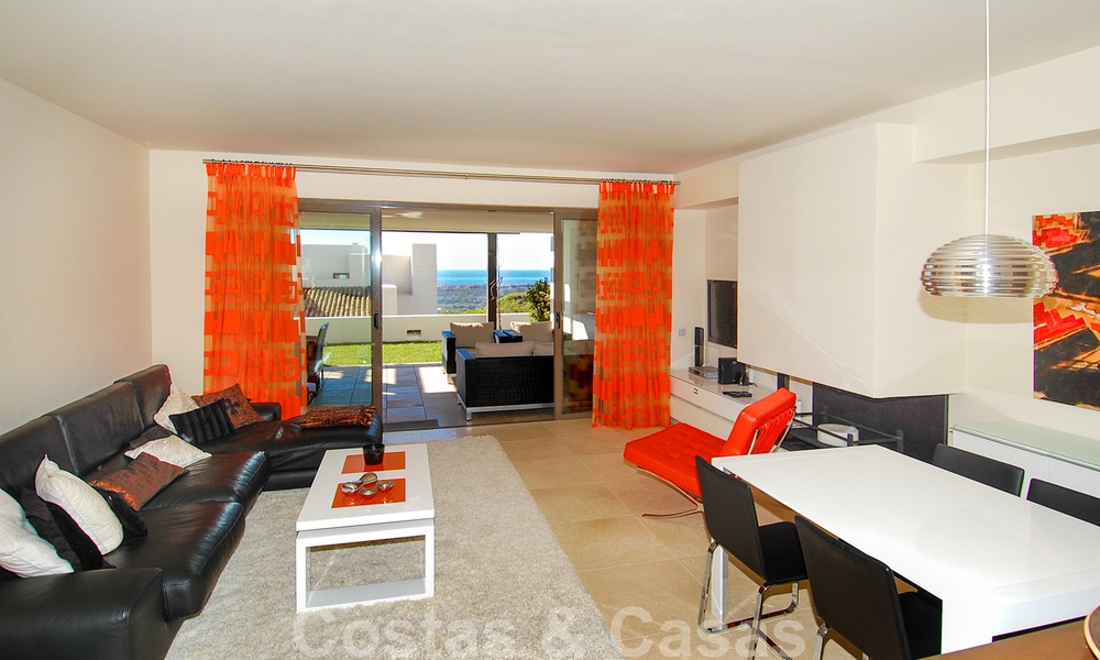 Moderne ruime luxeappartementen met golf- en zeezicht te koop in Marbella - Benahavis 24556