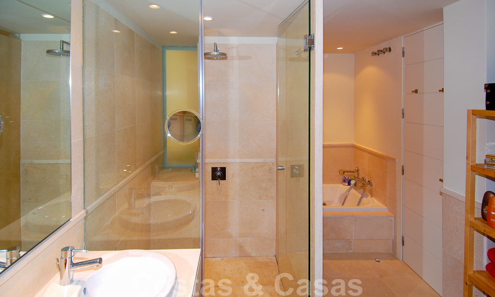Moderne ruime luxeappartementen met golf- en zeezicht te koop in Marbella - Benahavis 24567