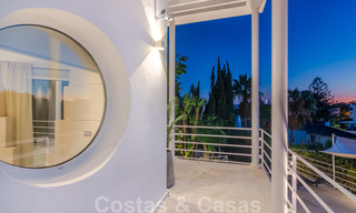 Stijlvolle luxe villa in Art Deco stijl te koop in Nueva Andalucia, Marbella. Dringende verkoop! 24185 