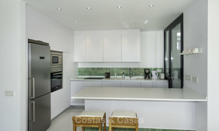 Te koop in Atalaya Hills: Appartementen in moderne stijl met uitzicht op de golf en zee in Benahavis - Marbella 24254 
