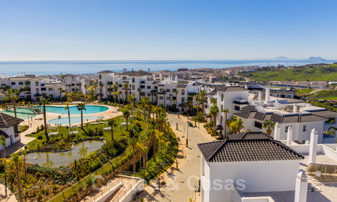 Elegante, nieuwe moderne appartementen met panoramisch berg- en zeezicht te koop in de heuvels van Estepona 24378
