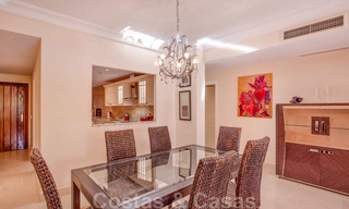 Luxe appartement in een eerstelijnstrand complex te koop in San Pedro Playa, op loopafstand van het voorzieningen en het centrum van San Pedro, Marbella 24342 