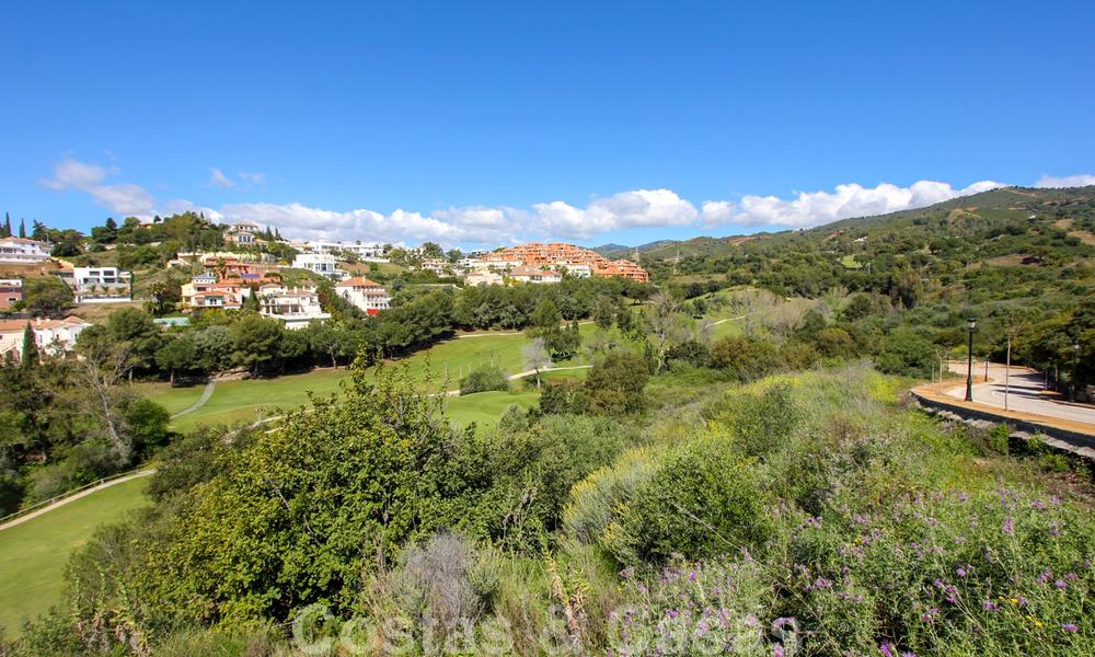 Villa's in mediterrane stijl en half vrijstaande villa's met uitzicht op zee en golf in Elviria, Marbella 24414
