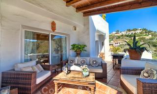Prachtig penthouse appartement in exclusief, omheind frontlinie-golfcomplex met panoramisch uitzicht in La Quinta, Benahavis - Marbella 24428 
