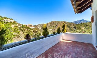 Prachtig penthouse appartement in exclusief, omheind frontlinie-golfcomplex met panoramisch uitzicht in La Quinta, Benahavis - Marbella 24437 