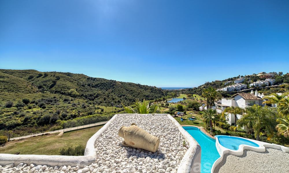 Prachtig penthouse appartement in exclusief, omheind frontlinie-golfcomplex met panoramisch uitzicht in La Quinta, Benahavis - Marbella 24442