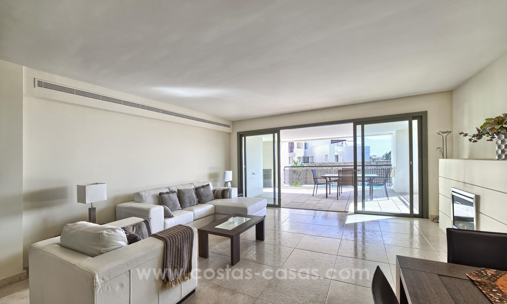 TEE 5 : Ruime moderne luxe eerstelijnsgolf appartementen met een prachtig golf- en zeezicht te koop in Marbella - Benahavis 24543