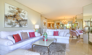 Luxe appartement te koop in prestigieus complex aan de Golden Mile te Marbella 24814 