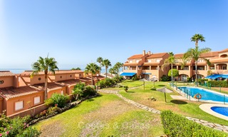 Penthouse appartement te koop in een eerstelijns strand complex in Estepona 24633 