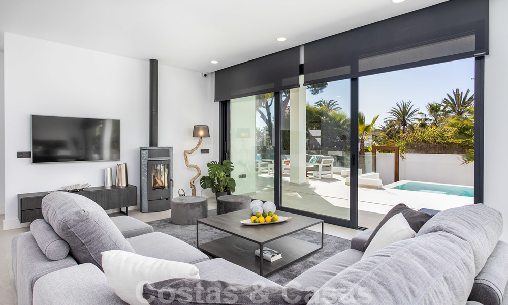 VERKOCHT. Prachtige moderne villa nabij het strand, klaar om te bewonen, Marbella Oost. Prijsverlaging 24787