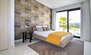 Modern appartement te koop met uitzicht op de golfbaan in Benahavis - Marbella 24889 