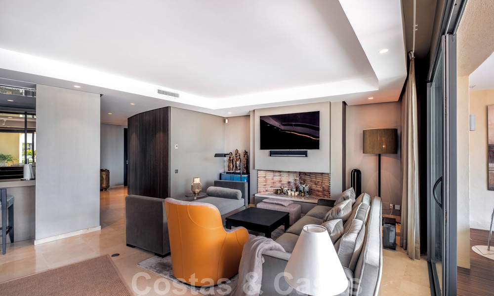 Exclusief modern appartement te koop met een eigentijds luxueus interieur in Sierra Blanca, Golden Mile, Marbella 24976
