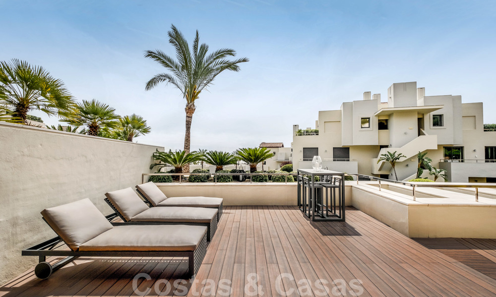 Exclusief modern appartement te koop met een eigentijds luxueus interieur in Sierra Blanca, Golden Mile, Marbella 24980