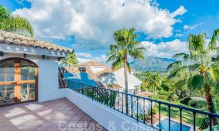 Grote luxe villa te koop met schitterend panoramisch uitzicht over de golfvallei, de bergen en de Middellandse Zee in Nueva Andalucia, Marbella 24996 