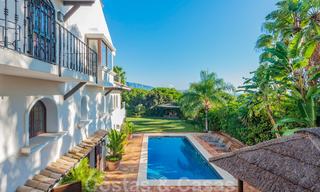 Grote luxe villa te koop met schitterend panoramisch uitzicht over de golfvallei, de bergen en de Middellandse Zee in Nueva Andalucia, Marbella 25028 