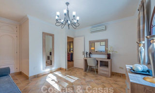 Grote luxe villa te koop met schitterend panoramisch uitzicht over de golfvallei, de bergen en de Middellandse Zee in Nueva Andalucia, Marbella 25050 