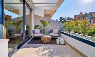 Moderne, halfvrijstaande villa's te koop op 300 meter van het strand - Puerto Banus, Marbella 31681 
