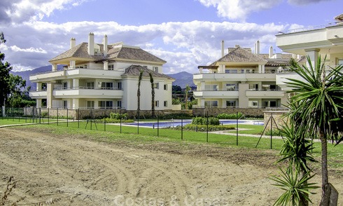 Sea - beach front line luxe appartementen te koop, tussen Marbella - Estepona 13761