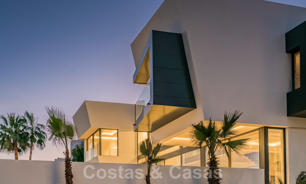 Nieuwe indrukwekkende hedendaagse luxe villa te koop met prachtig golf- en zeezicht in Marbella - Benahavis 25794